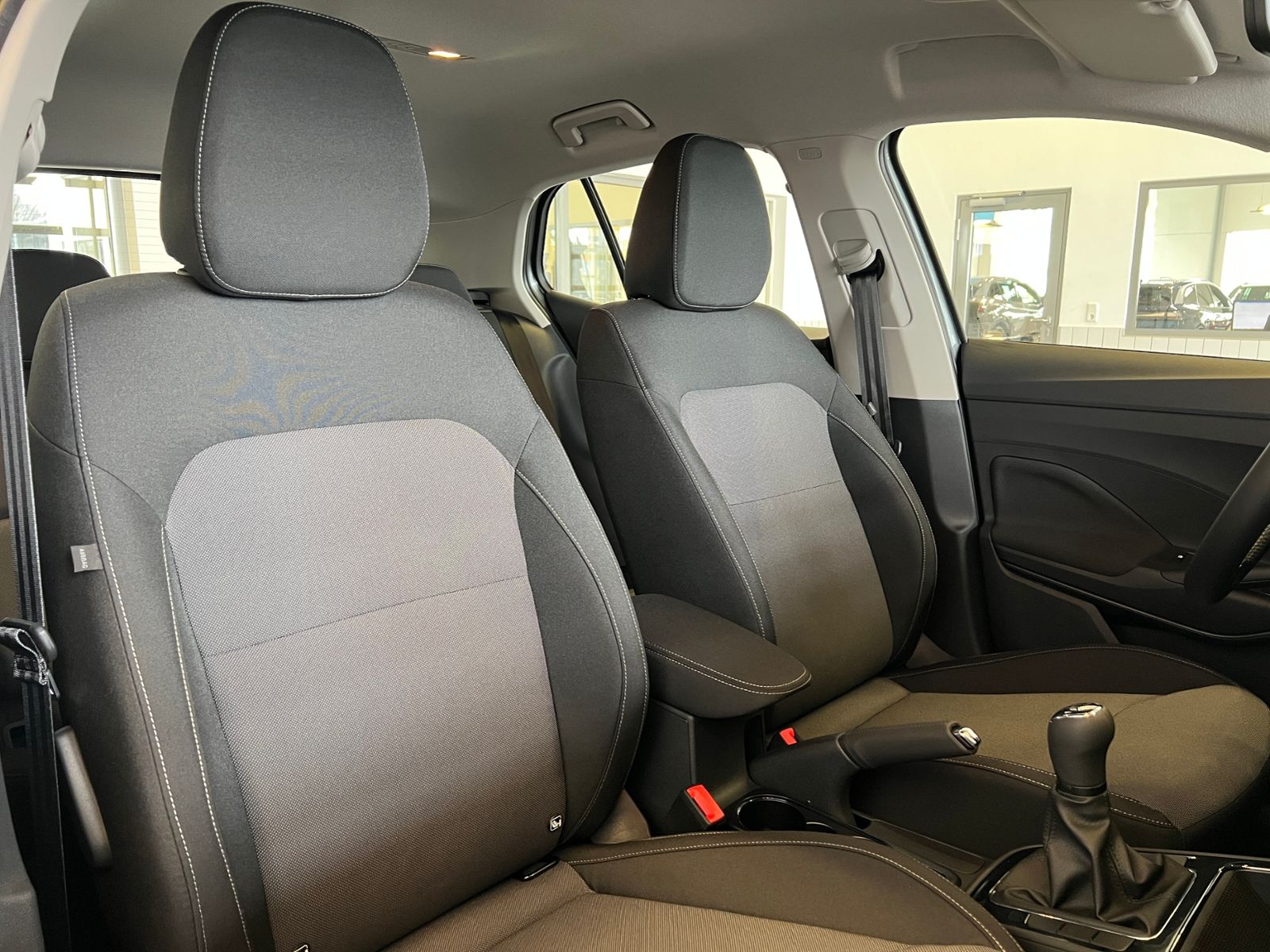 Fahrzeugabbildung SKODA Fabia Selection 1.0 MPI *Winterpaket,LED*