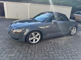 Audi TT Roadster 1.8T quattro 165 kW - - Audi TT aus 2000: Roadster