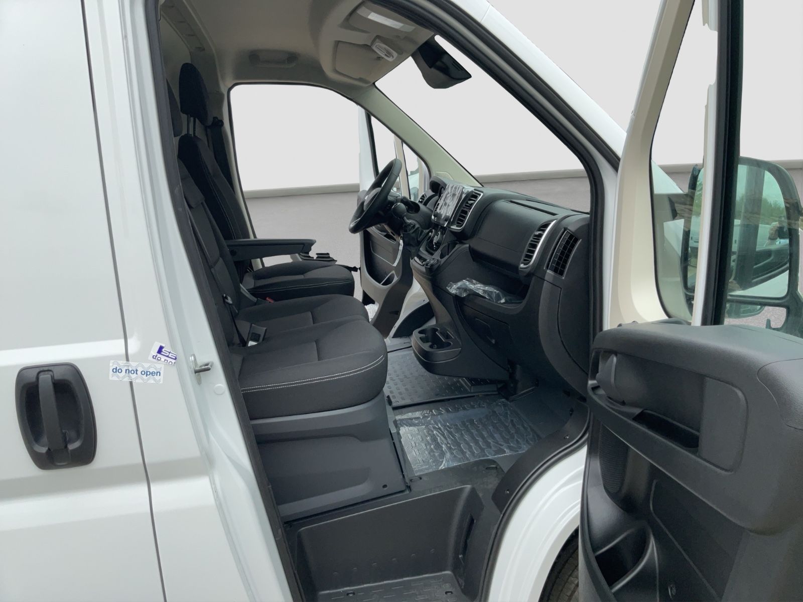 Fahrzeugabbildung Fiat Ducato L2H1 120 Kamera, Premium Kabine