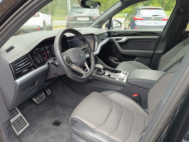 Touareg 3.0 V6 TDI R-Line 4Mot*22"*Pano*Head up*