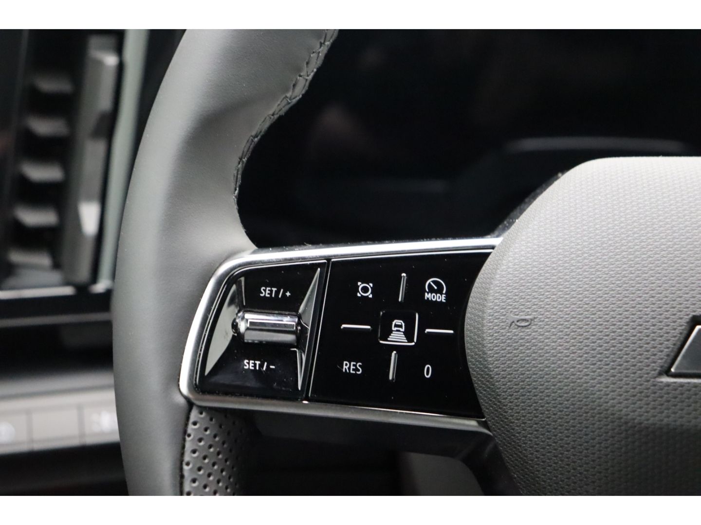 Fahrzeugabbildung Mitsubishi Eclipse Cross Diamant PLUS 87 kWh (11kW) Navi Di