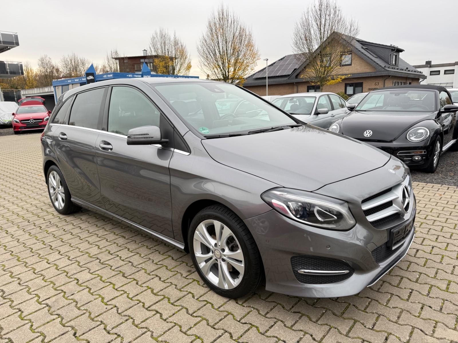 Mercedes-Benz B 200 CDI 1.Hand Leder Navi Kamera LED