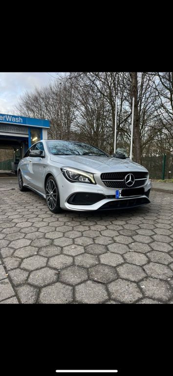 Image of Mercedes-Benz CLA 220