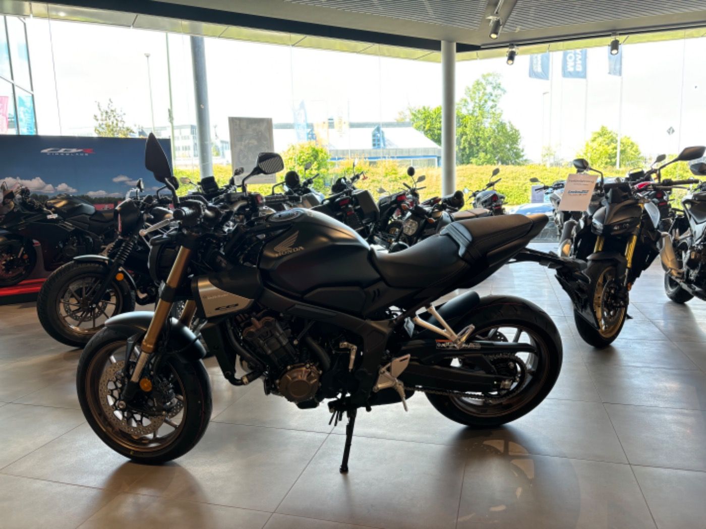 Fahrzeugabbildung Honda CB 650 R E-Clutch 2025