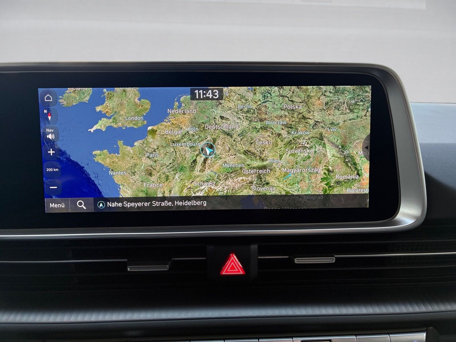 Fahrzeugabbildung Hyundai Ioniq 6 Elektro 77 Uniq 360,HUD,Kamera,LED,Navi