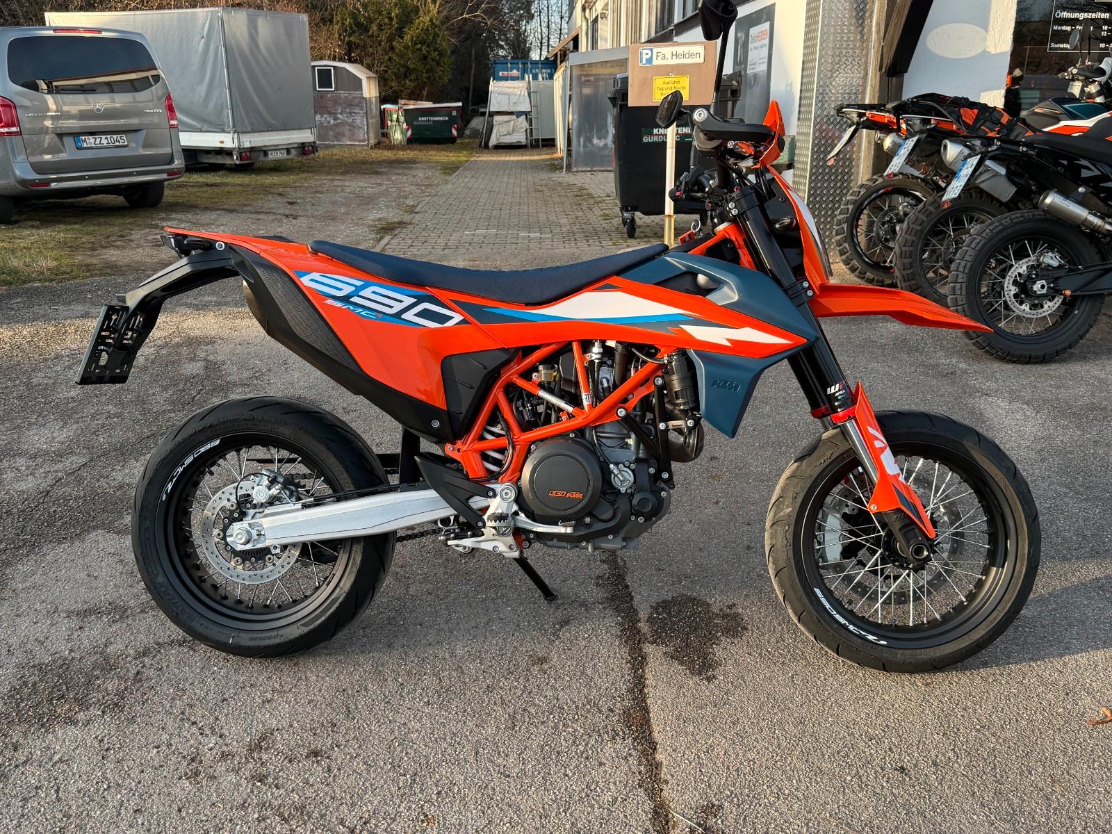 KTM 690 SMC R