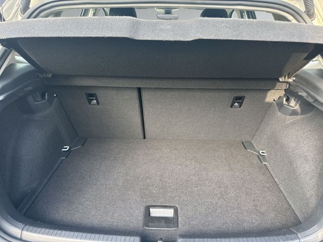 Polo 1.0 TSI DSG Life IQ.LIGHT.+NAVI+ACC+SHZ+PDC