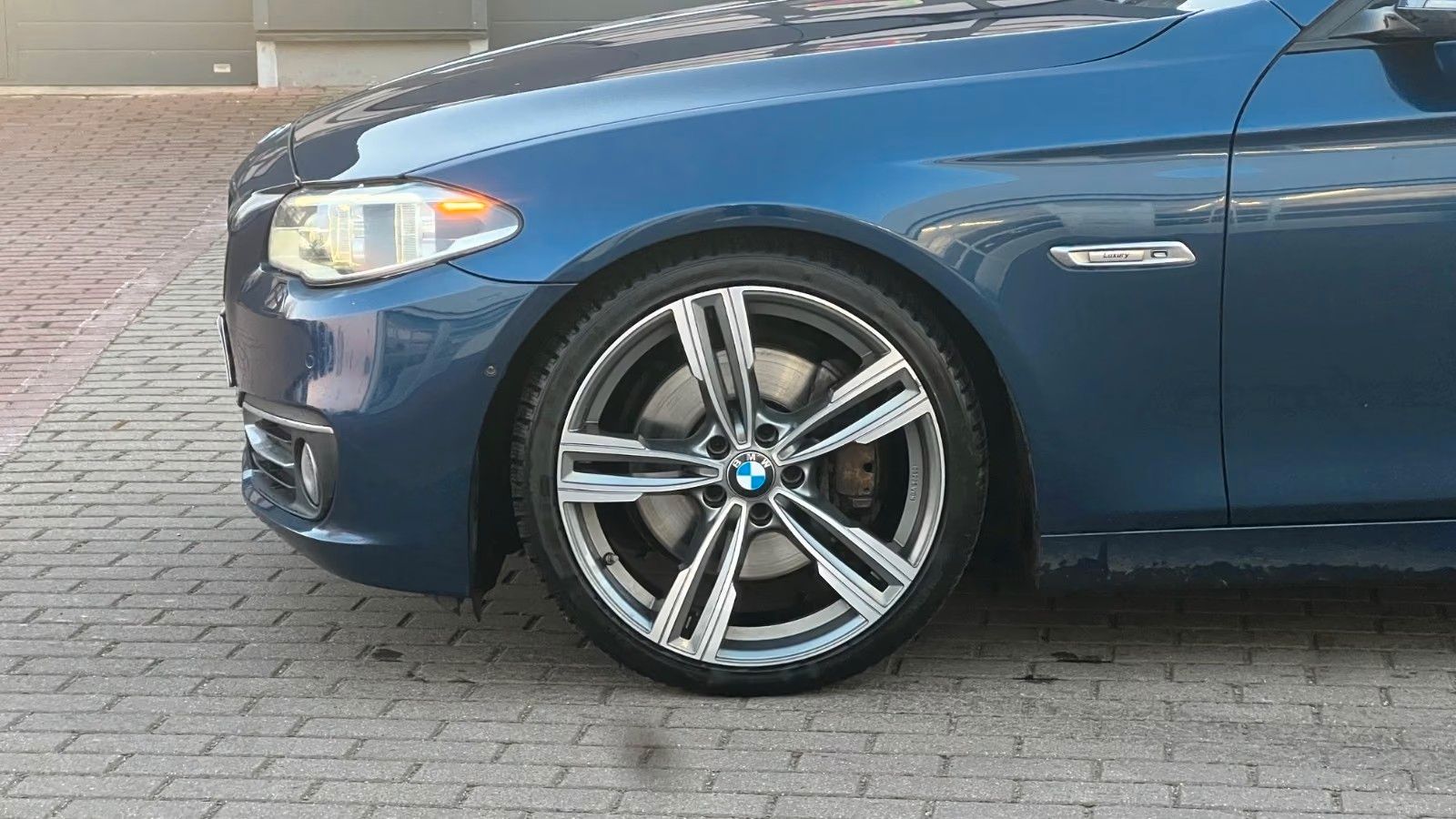 Fahrzeugabbildung BMW 535d Limousine *BI-XENON*KLIMA*