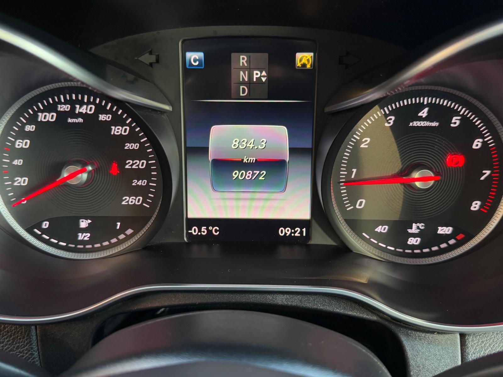 Mercedes-Benz C 180 T CGI *LED*NAVI*AHK*8FACH*TÜV NEU*SHZ*