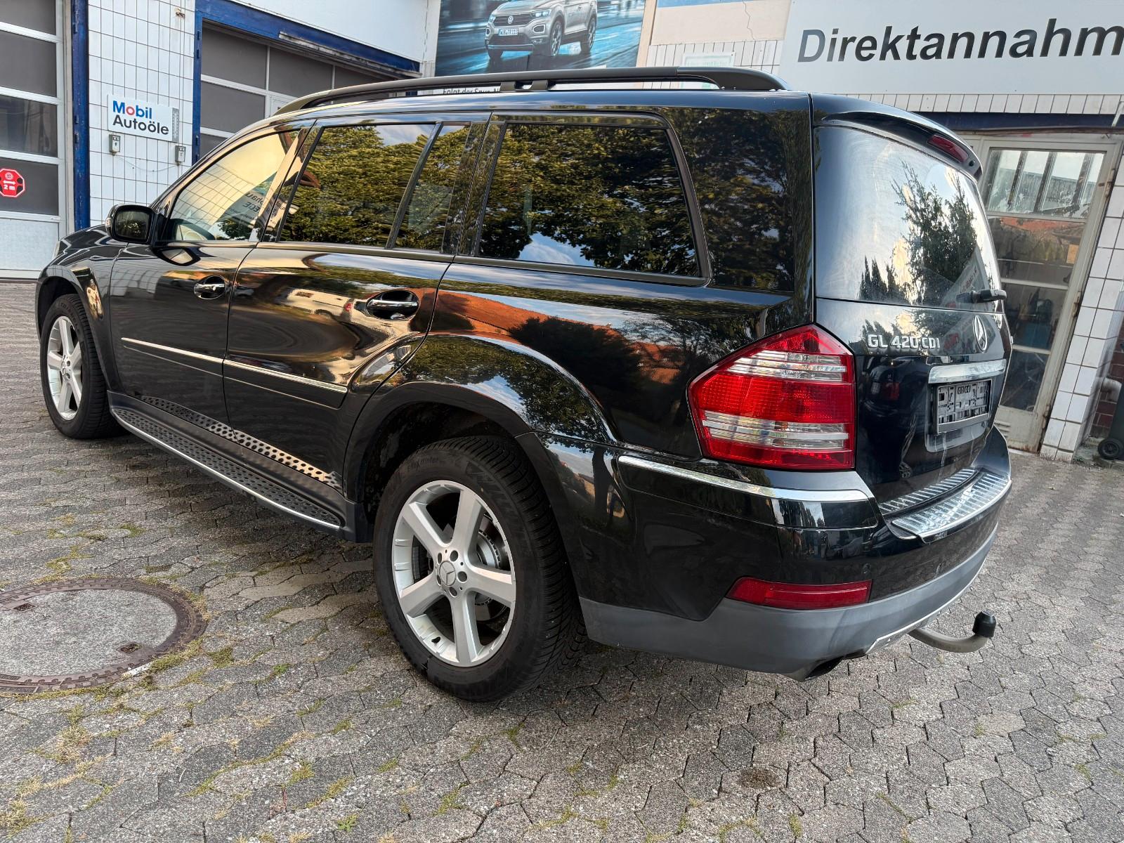 Mercedes-Benz GL420 2008 — interior
