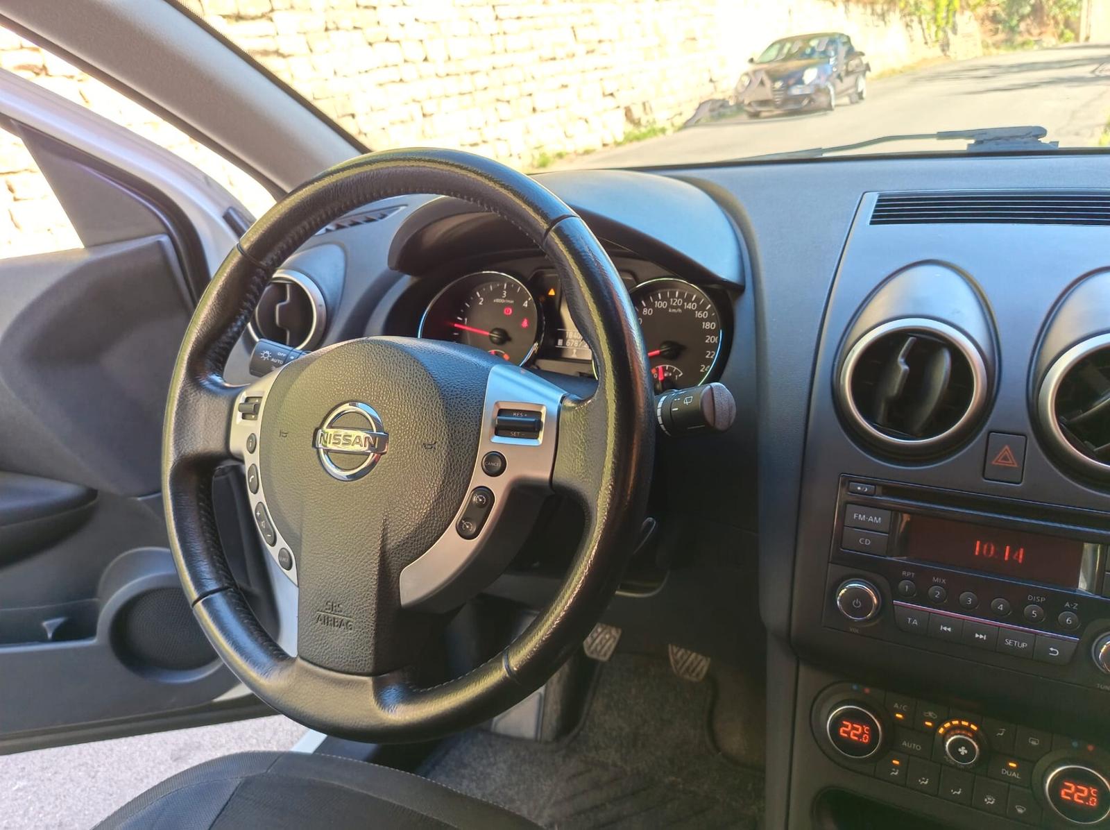 Nissan Qashqai 2012 — photo 13