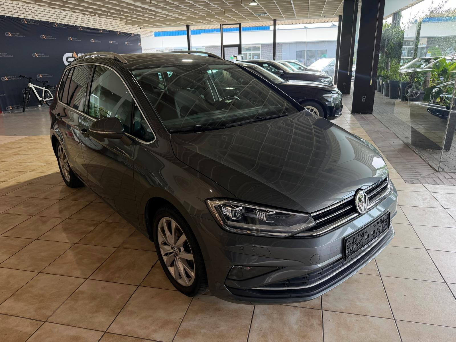 Volkswagen Golf Sportsvan VII Highline *AHK/Navi/Automatik*