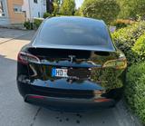 Tesla Model Y Long Range Dual Motor AWD  - schwarze Tesla Model Y