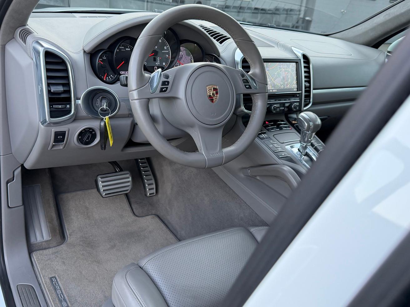 Porsche Cayenne GTS 2.Hd/U-frei/BRD/ACC/Leder/Pano/TOP