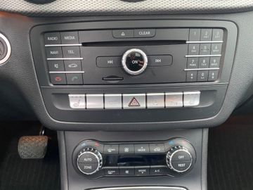 Fahrzeugabbildung Mercedes-Benz B 220d Urban*Panorama*LED*Kamera*Totwinkel*