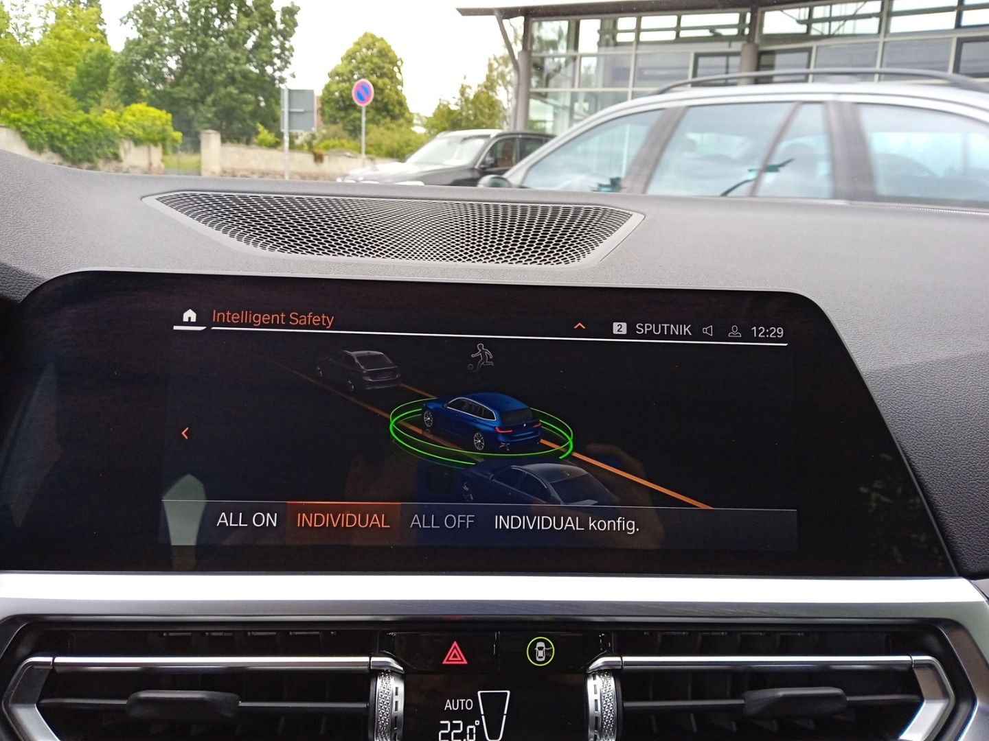 BMW 320 e Touring Aut.  KOMFORTZUGANG+KLIMA+NAVI+DAB foto 23
