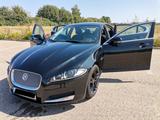 Jaguar XF 2.2 L Diesel - Schwarz - gebrauchte Jaguar XF aus dem Jahr 2012