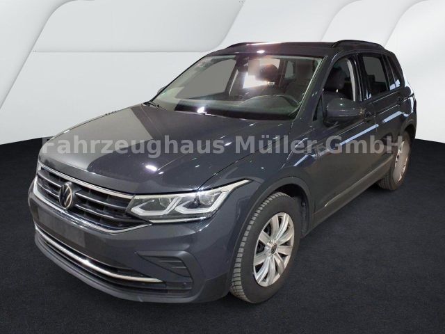 Volkswagen Tiguan Life 2.0TDI 110kW DSG LED ACC Standheizun