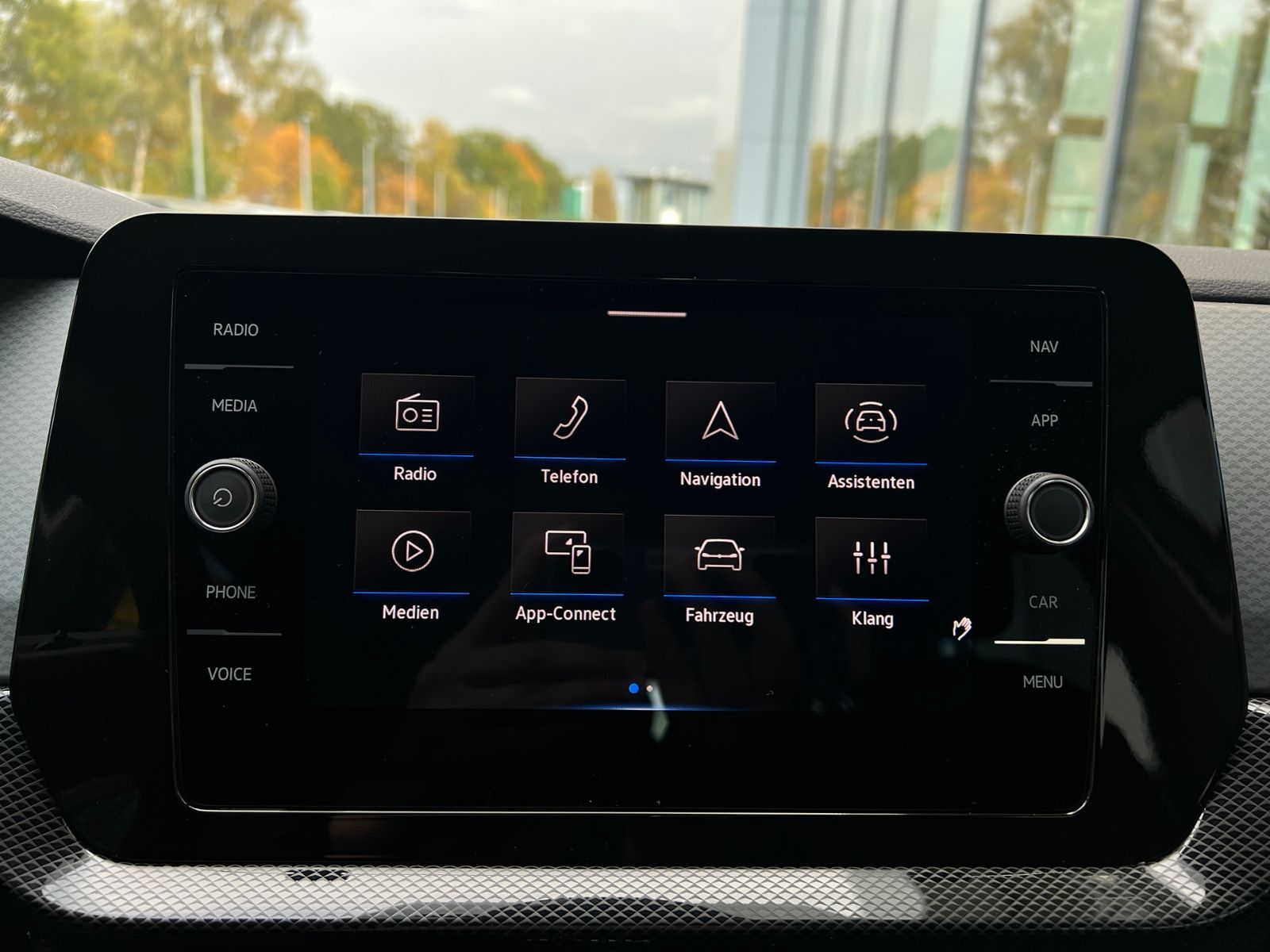 Fahrzeugabbildung Volkswagen T-Cross Life 1.0 TSI *LED, ACC, Navi, Kamera, 16