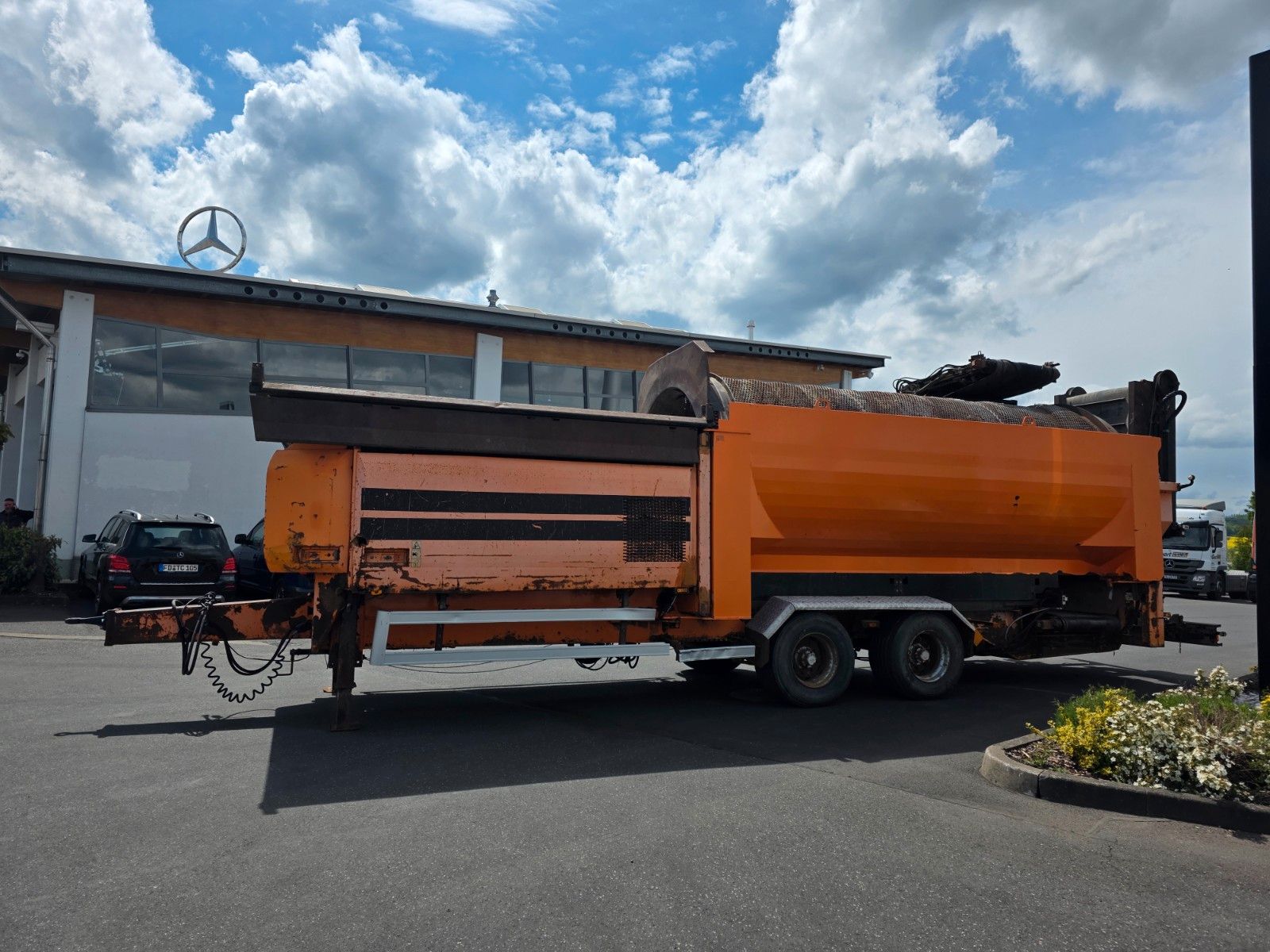Fahrzeugabbildung Andere Doppstadt SM 620 Profi / 15.320h / 2005