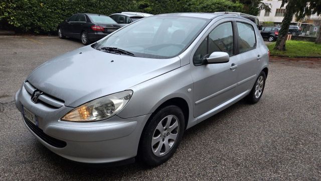 Peugeot 307 1.4 16V 5p. NEOPATENTATI