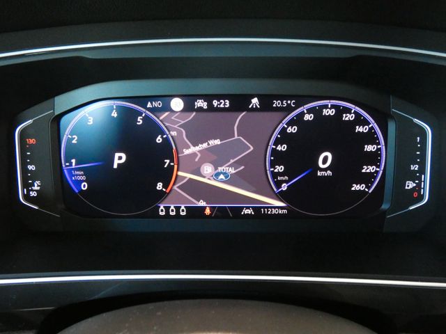 Tiguan Allspace 2.0 TSI R-Line 4Motion AHK PANO
