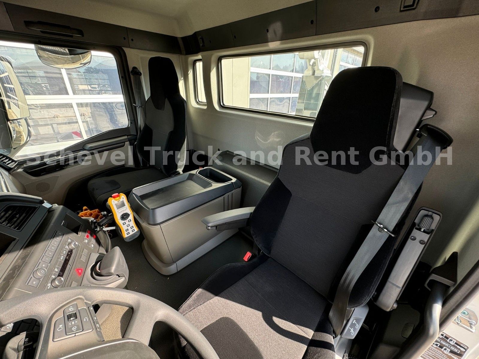 Fahrzeugabbildung MAN TGS 26.480 6x4 MEILLER 21.65 Fernfunk.