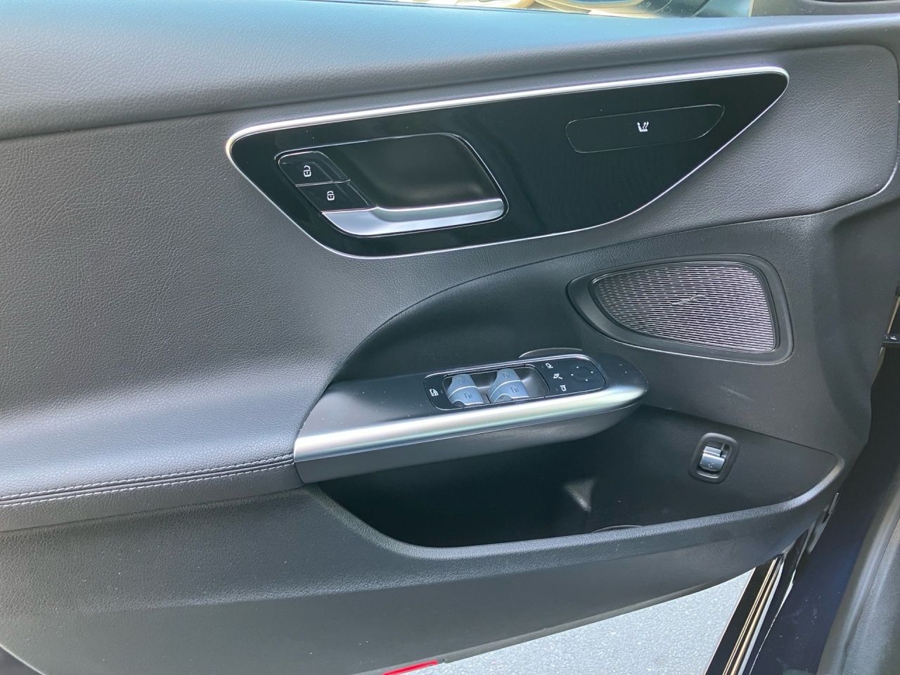 Fahrzeugabbildung Mercedes-Benz C 200 4M Avantgarde AHK+HA-Lenkung+DigLight+360°