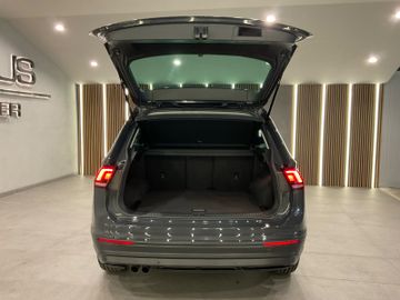 Volkswagen Tiguan - 10