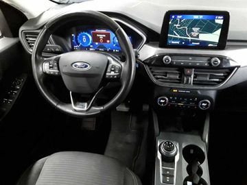 Ford Kuga - 10
