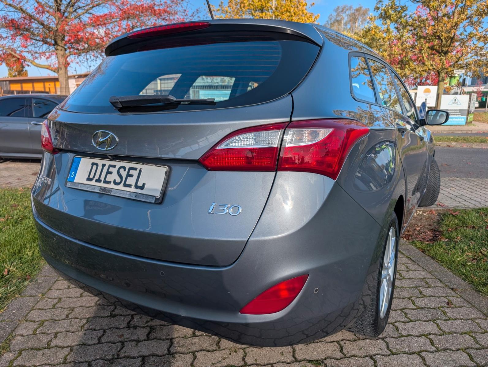 Hyundai i30 2014 — photo 15