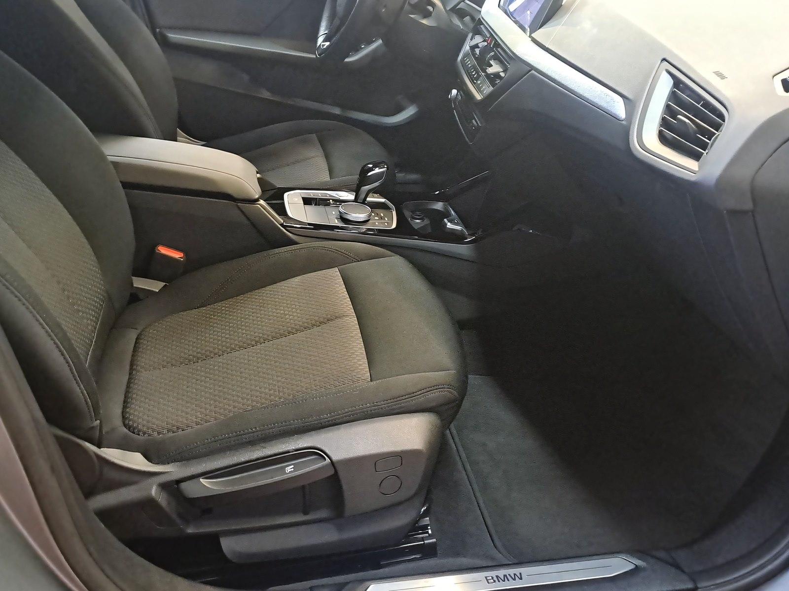 BMW 118i LiveCockpitProf PDC LED Sitzheizung