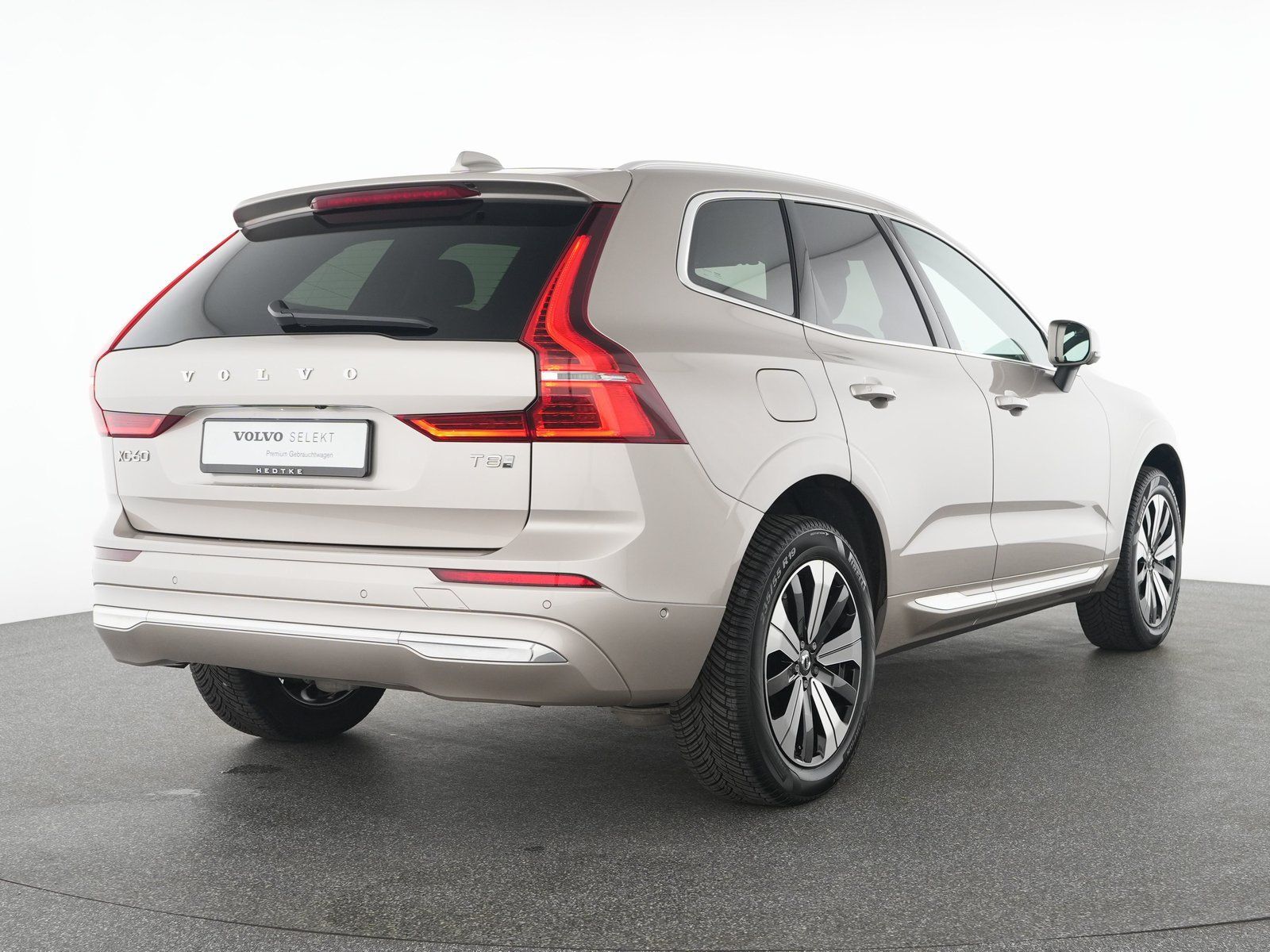 Volvo XC60 T8 AWD Plus Bright AHK*FOUR-C*360°KAMERA imagem 2