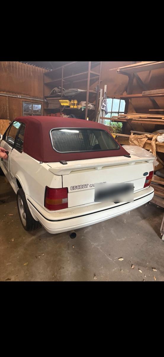 Ford Escort Cabrio Mk 4 "All White" Sonderedition 