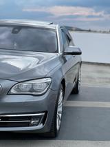 BMW 750Li xDrive - Scheckheftgepflegt, 2.Hand - BMW 750 mit Benzin-Antrieb: Limousine
