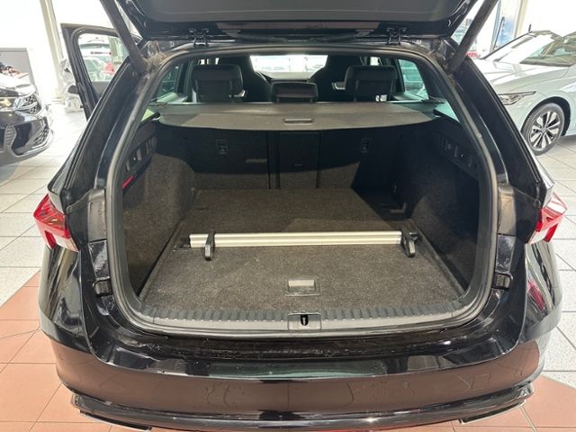 Fahrzeugabbildung SKODA Octavia Combi RS 2.0 TSI DSG LED STANDHZG AHK KA