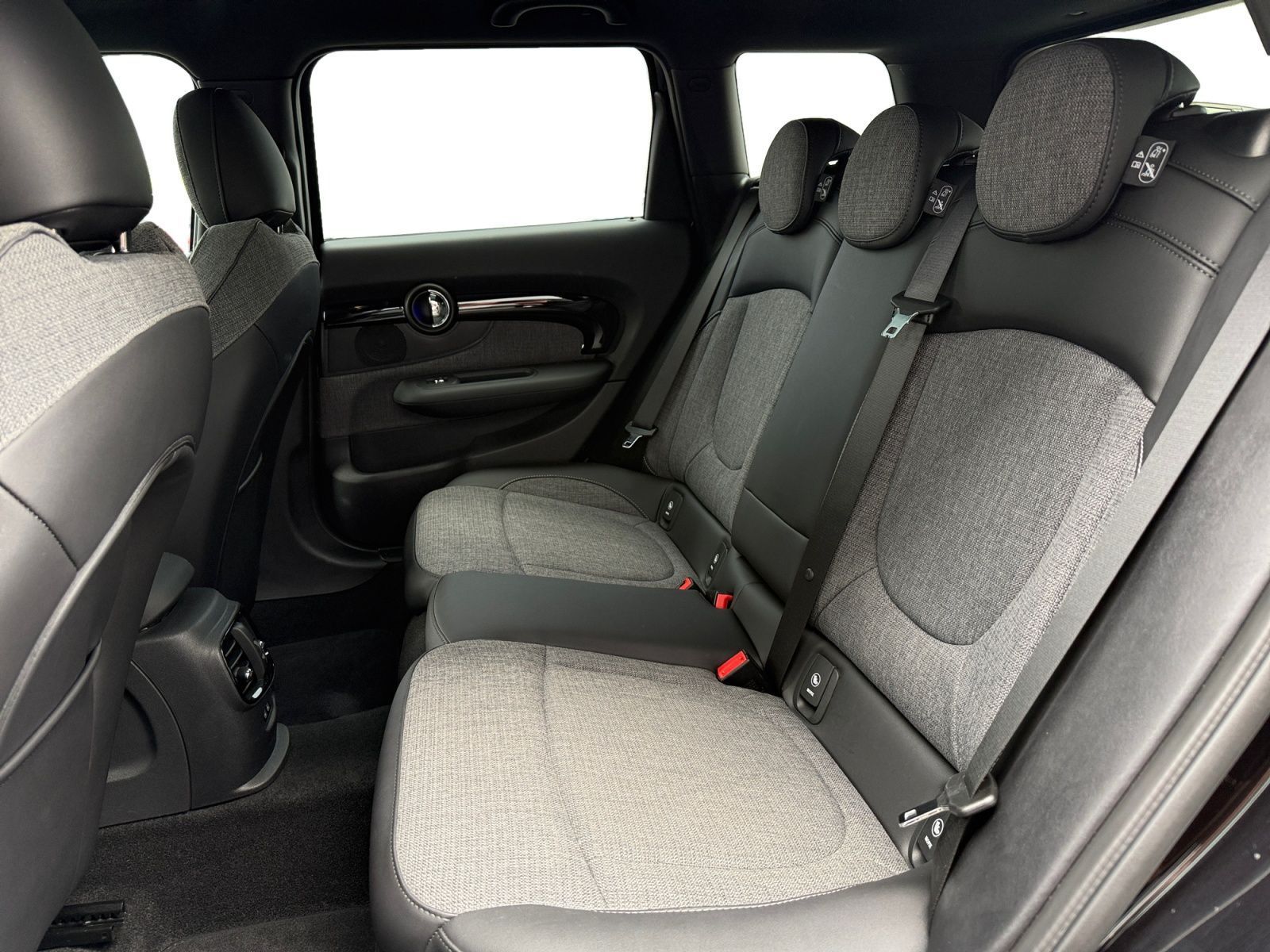 Fahrzeugabbildung MINI Cooper Clubman MINI Aut. PANO/TEMPO/1.HAND