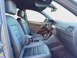 Volkswagen Tiguan 2.0 TDI 4Motion R-Line AHK*virtual*Sound - Volkswagen: Sound
