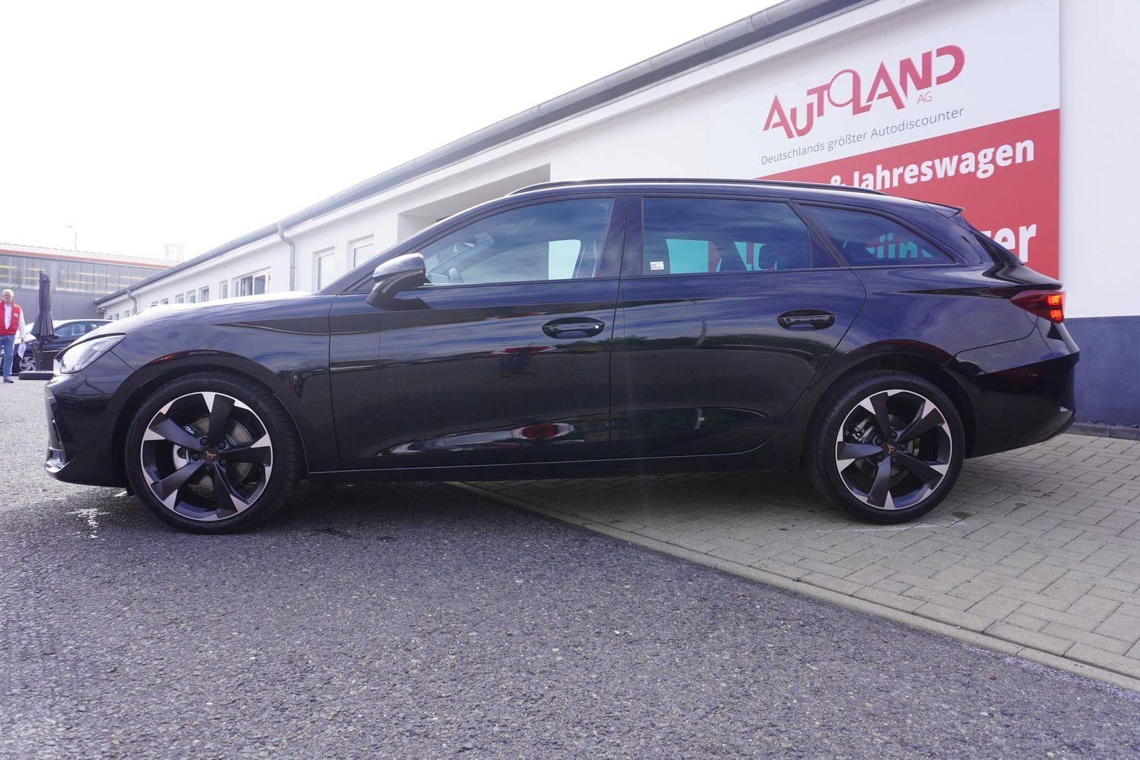 Cupra Leon ST 1.5eTSI DSG LED ACC Kamera AHK imagem 3