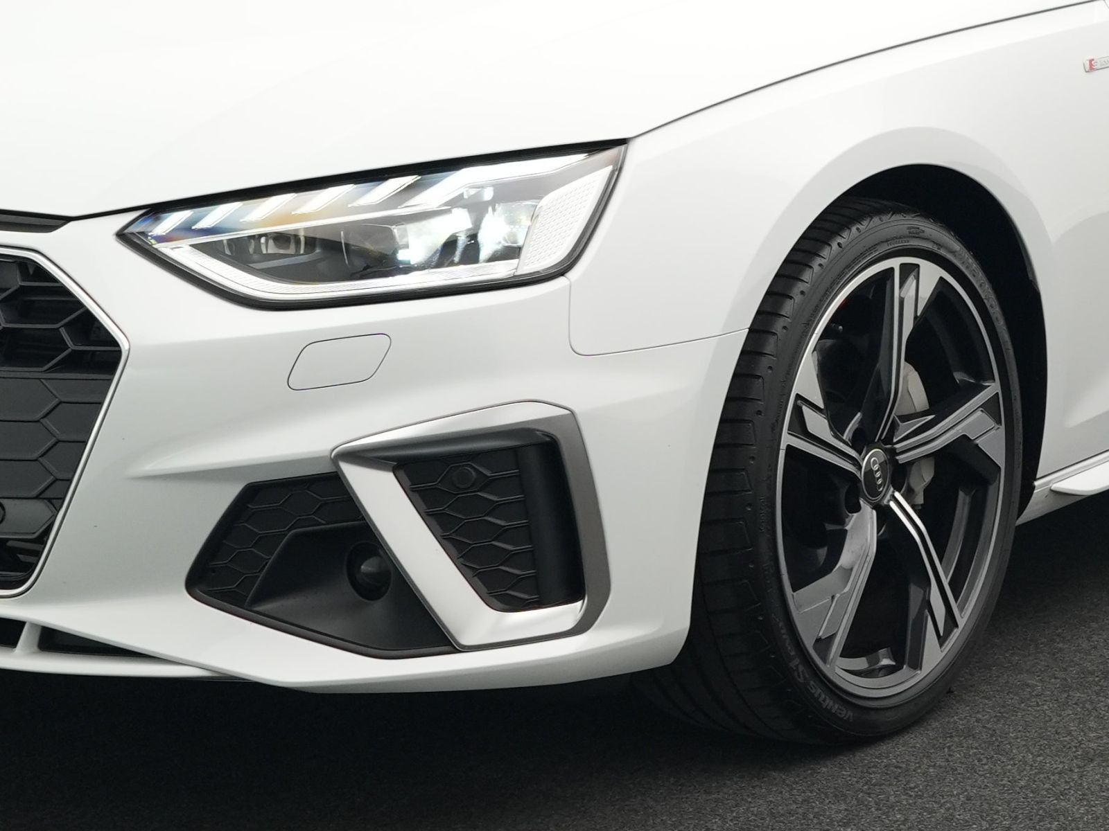 Audi A4 - Bild 22