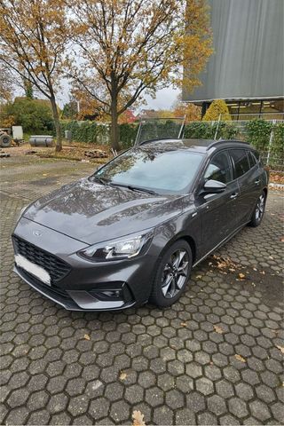 Ford Focus Tunier ST line