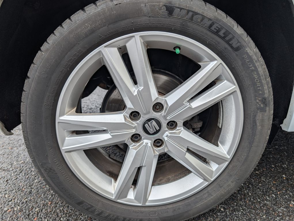 SEAT Ateca FR 4Drive 2,0TSI 190PS DSG LED Pano 1.Hand SEAT Ateca FR 4Drive 2,0TSI 190PS DSG LED Pano 1.Hand