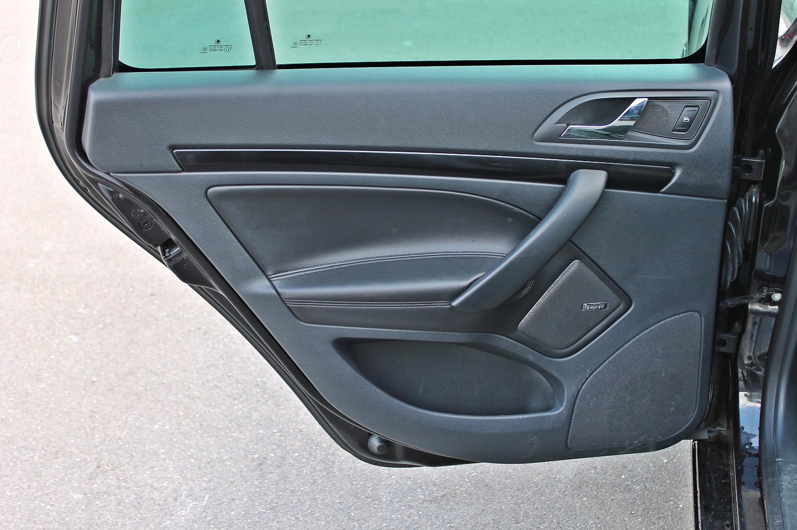 Skoda Octavia Combi RS 2.0 TSI 200 ch BVM / 165 000 km / Alcantara / Bi-Xénon / Sièges chauffants