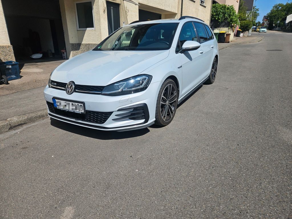 Image of Volkswagen Golf