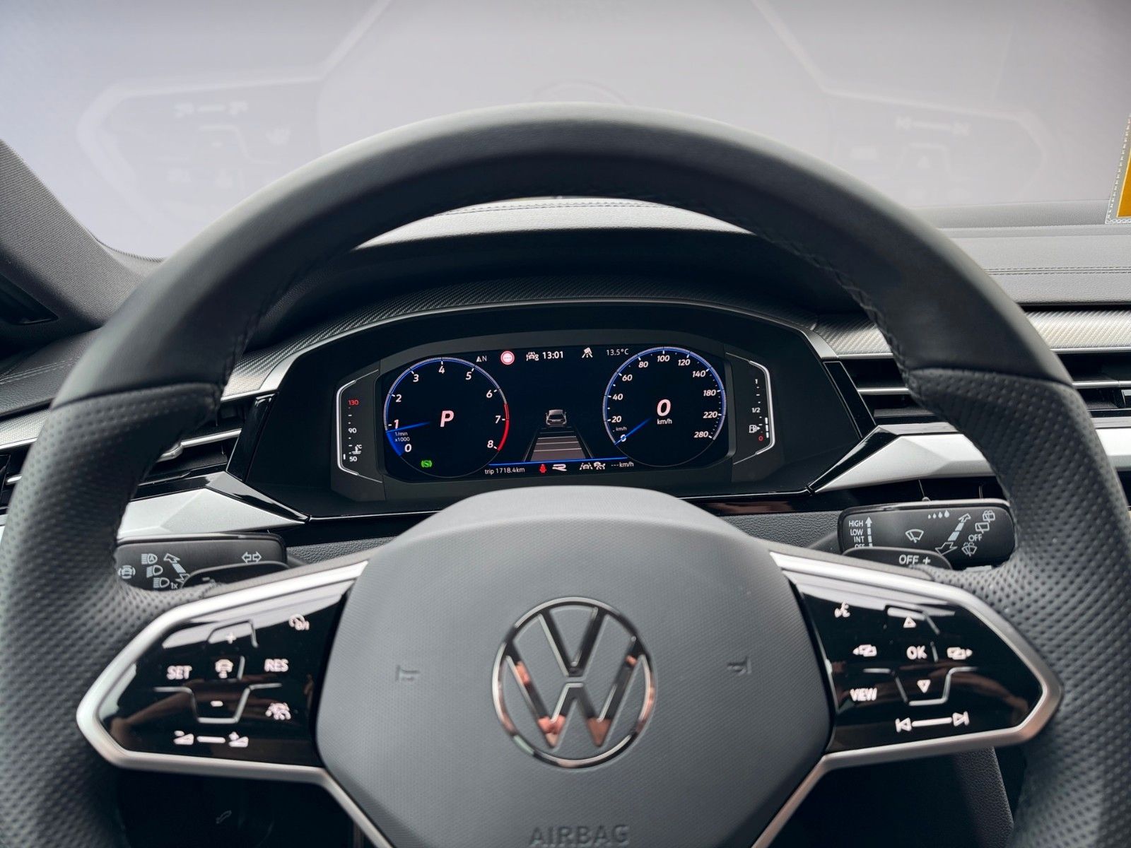 Fahrzeugabbildung Volkswagen Arteon Shooting Brake R-Line 2.0 TSI