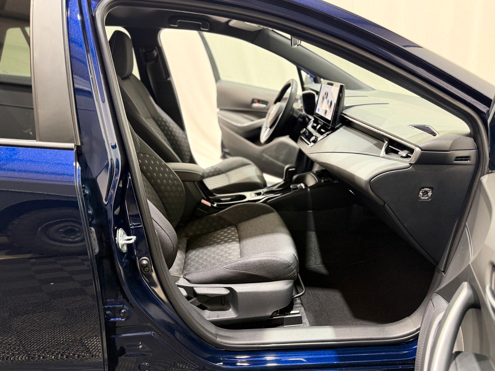 Fahrzeugabbildung Suzuki Swace 1.8 HYBRID CVT Com+