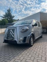 Citroën Caselani Retro Type HG - silberne Citroën Jumpy