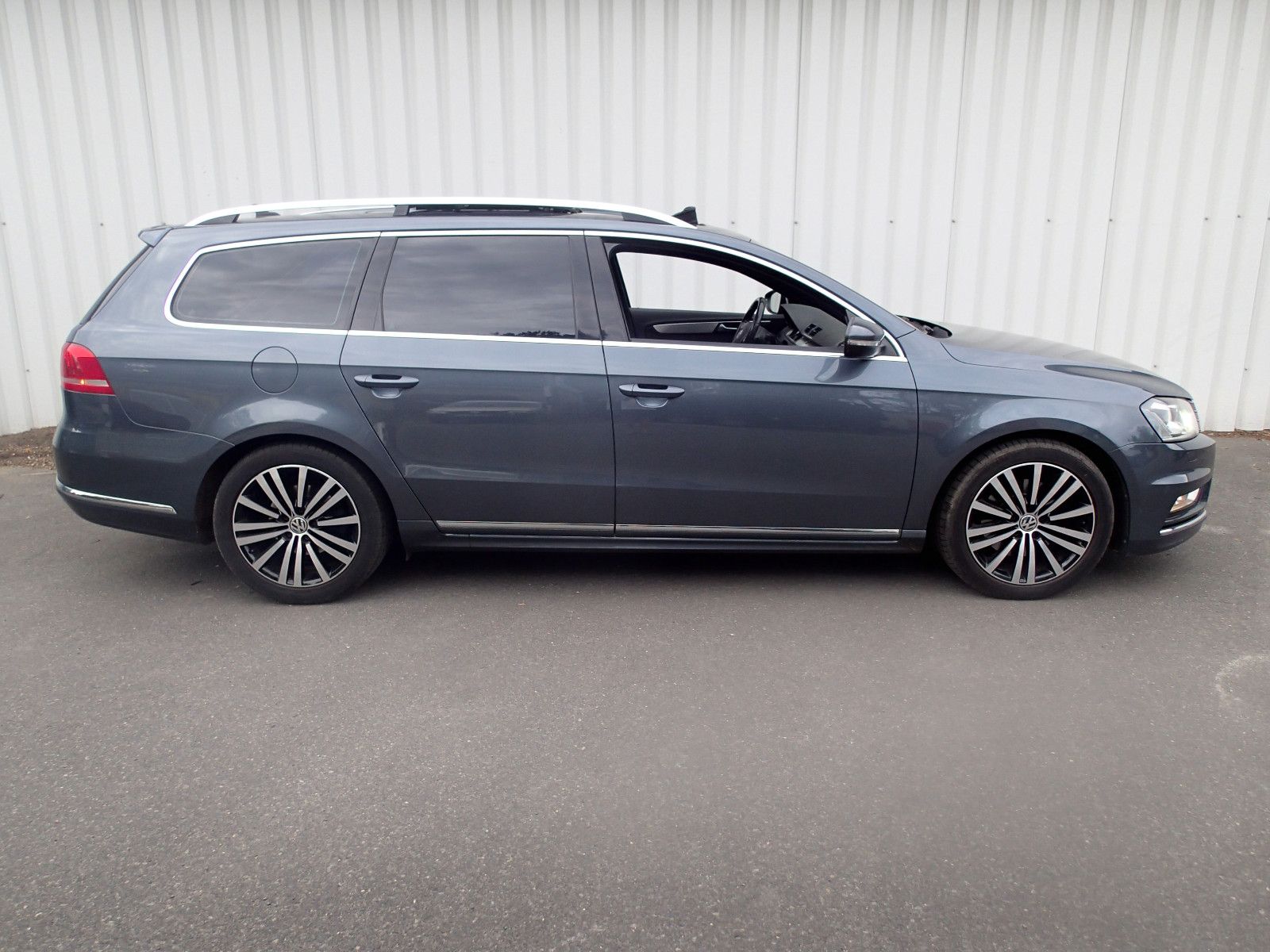 VW Passat Variant 2.0 TDI DSG R-Line BMT Variant