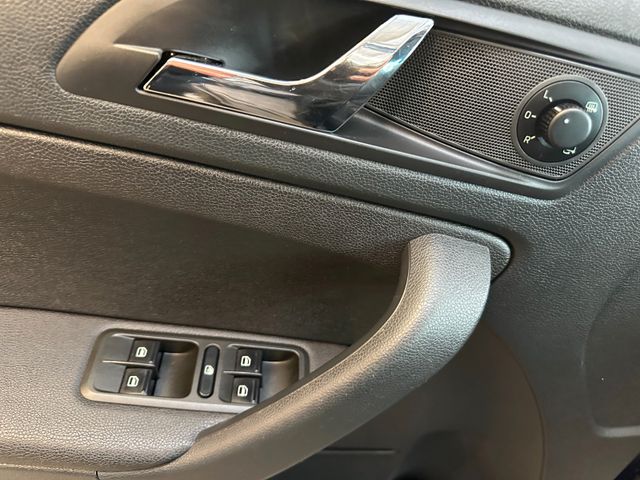 Skoda Yeti Edition *1. Hand*Klima*SHZ*AHK*Bi-Xenon*