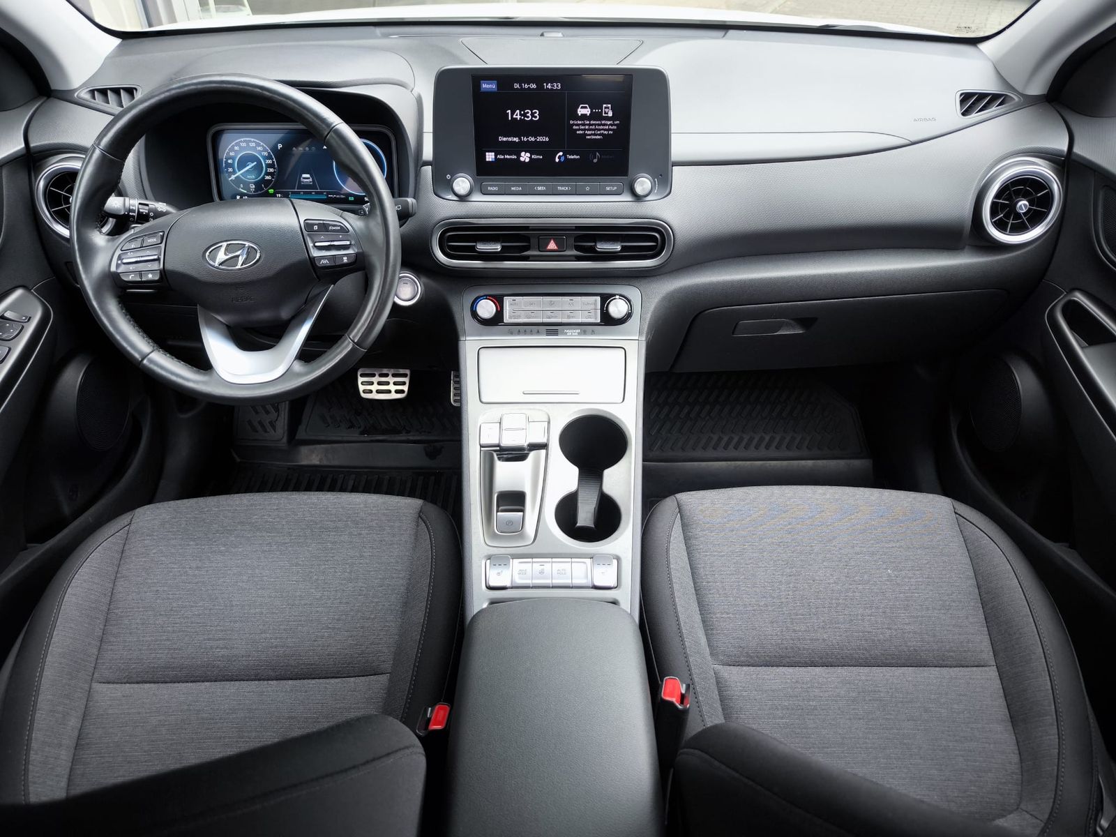 Fahrzeugabbildung Hyundai Kona Elektro Select SHZ+LHZ+KAMERA+ACC+DAB+